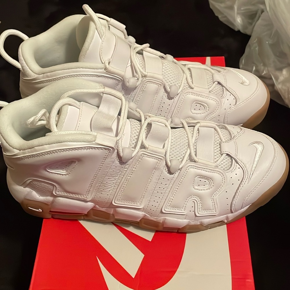 Nike Aur Uptempo